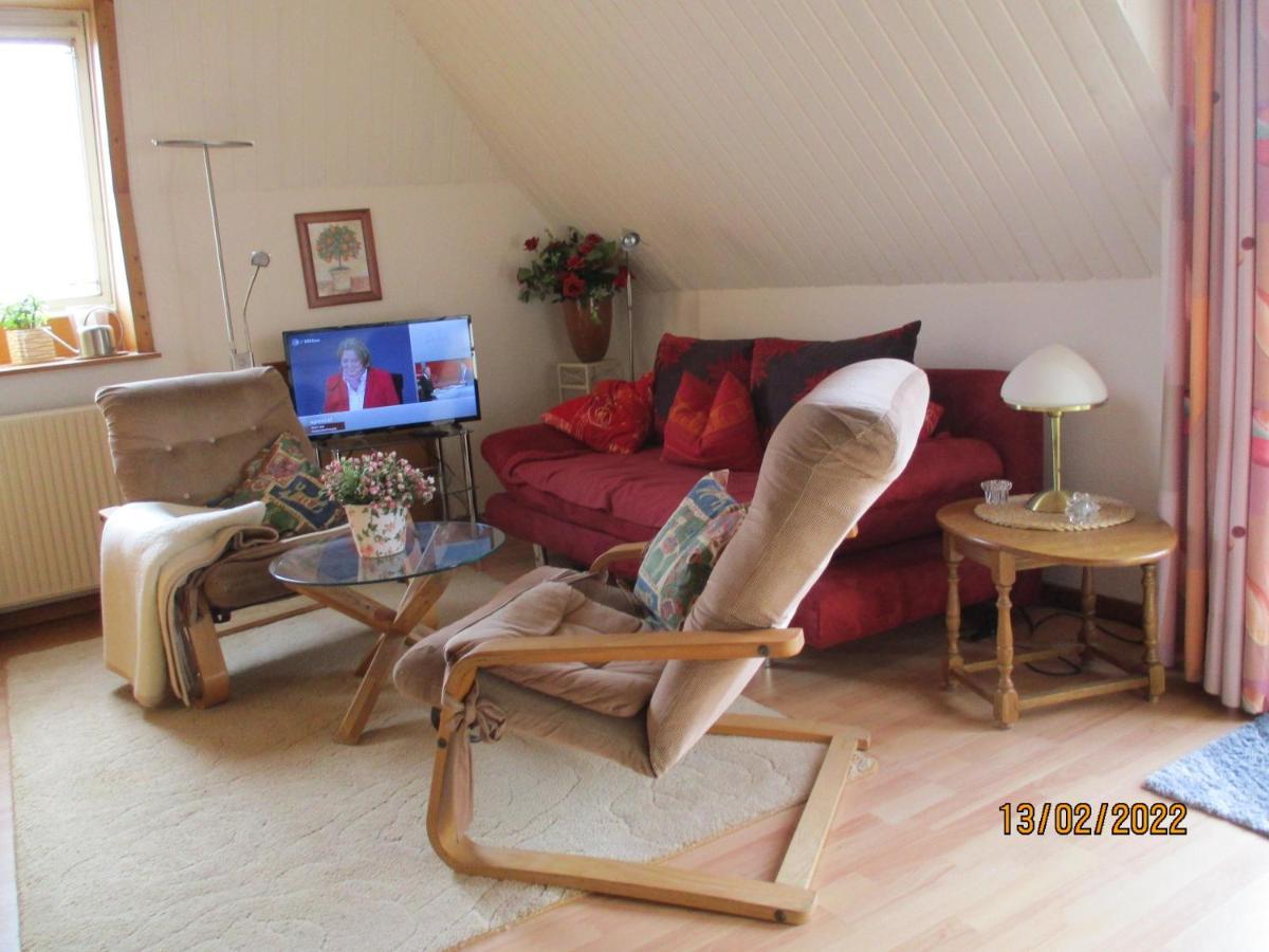 Ferienwohnung Haus Mit Lilie Und Rose Westerdeichstrich Exterior foto