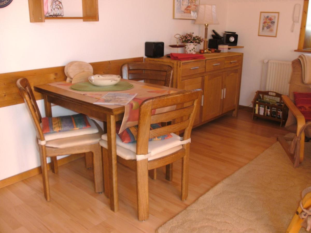 Ferienwohnung Haus Mit Lilie Und Rose Westerdeichstrich Exterior foto